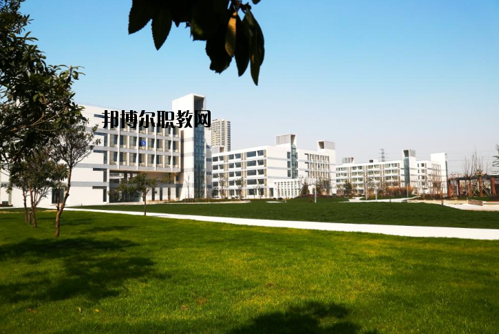 江蘇商貿(mào)職業(yè)學院怎么樣、好不好