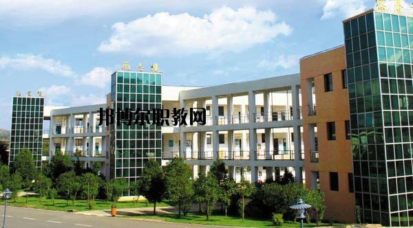 昆明機(jī)電工程學(xué)校2020年報(bào)名條件、招生要求、招生對象