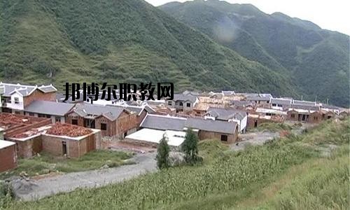 納雍中等職業(yè)學(xué)校2020年報(bào)名條件、招生要求、招生對(duì)象