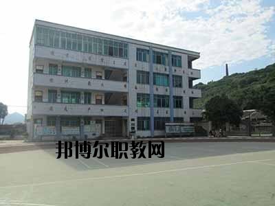 貴州羅甸中等職業(yè)學(xué)校2020年報(bào)名條件、招生要求、招生對(duì)象