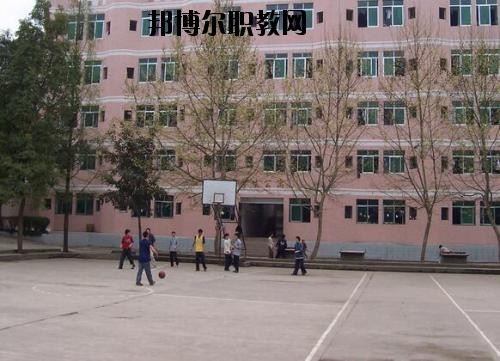 四川達(dá)州經(jīng)濟貿(mào)易學(xué)校2020年報名條件、招生要求、招生對象