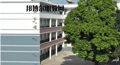 廣西廣播電視學(xué)校2020年報(bào)名條件、招生要求、招生對(duì)象