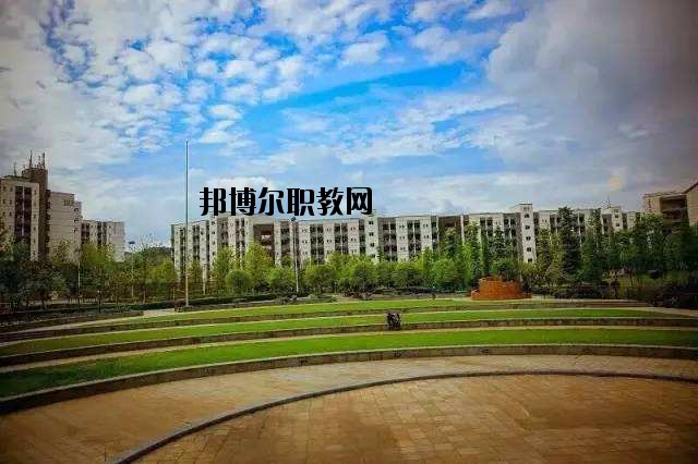 隨州曾都電子工業(yè)學(xué)校2020年報(bào)名條件、招生要求、招生對(duì)象