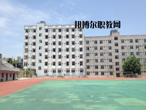 貴州省電子工業(yè)學(xué)校2020年報名條件、招生要求、招生對象