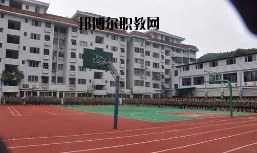 南充中等專業(yè)學(xué)校2020年報(bào)名條件、招生要求、招生對(duì)象