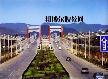 貴州省城鄉(xiāng)建設(shè)學(xué)校怎么樣、好不好