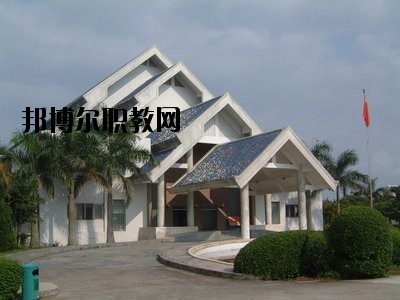 曲靖羅平職業(yè)技術(shù)學(xué)校怎么樣、好不好