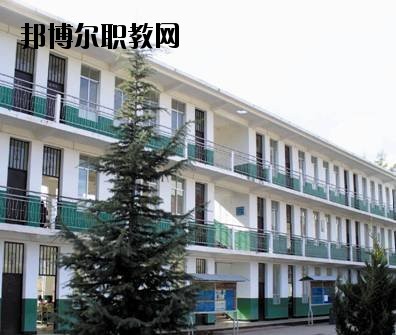 雙柏縣職業(yè)高級(jí)中學(xué)2020年報(bào)名條件、招生要求、招生對(duì)象