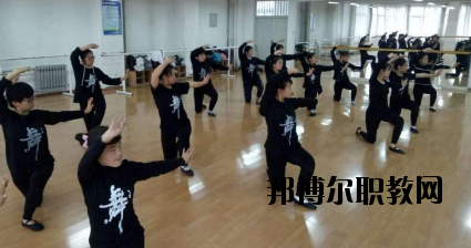 蘭州中泰聯(lián)合職業(yè)學(xué)校2020年報名條件、招生要求、招生對象