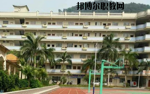 防城港理工職業(yè)學校2020年報名條件、招生要求、招生對象