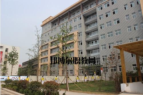 新鄉(xiāng)職業(yè)教育中心怎么樣、好不好