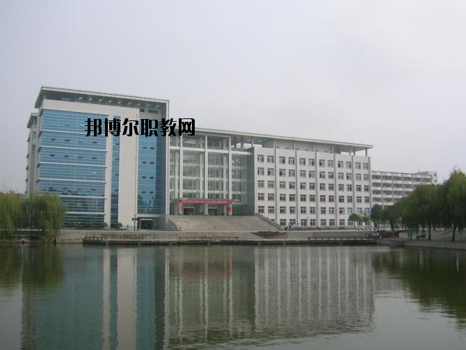 永仁縣職業(yè)高級中學(xué)2020年學(xué)費(fèi)、收費(fèi)多少
