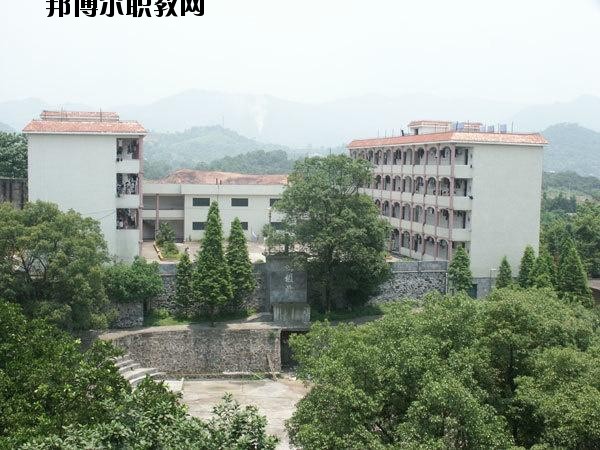 萍鄉(xiāng)電子工業(yè)學校2020年報名條件、招生要求、招生對象