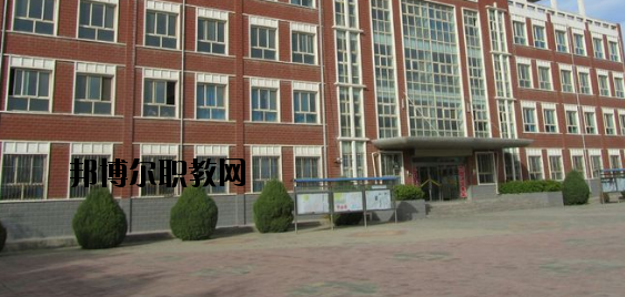 蘭州航空工業(yè)技工學(xué)校2020年報(bào)名條件、招生要求、招生對(duì)象