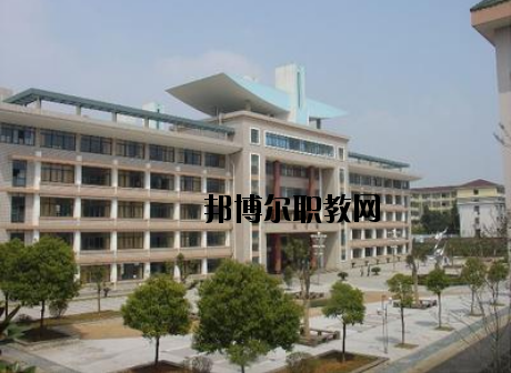 贛州服裝職業(yè)技術學校2020年報名條件、招生要求、招生對象