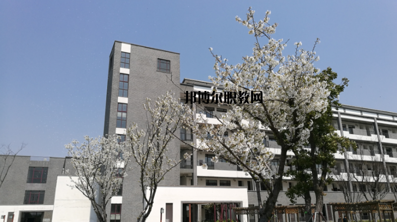 蘇州高等幼兒師范學(xué)校2020年報(bào)名條件、招生要求、招生對(duì)象