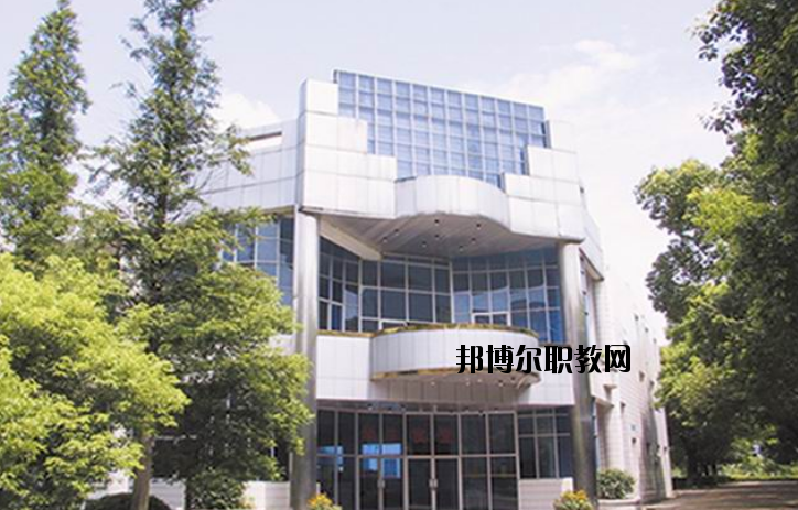 江西民政學(xué)校2020年報名條件、招生要求、招生對象