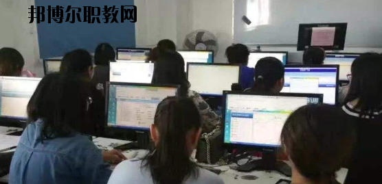 梧州機(jī)電技工學(xué)校2020年報(bào)名條件、招生要求、招生對(duì)象 