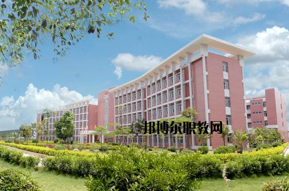 惠來(lái)技工學(xué)校2020年報(bào)名條件、招生要求、招生對(duì)象