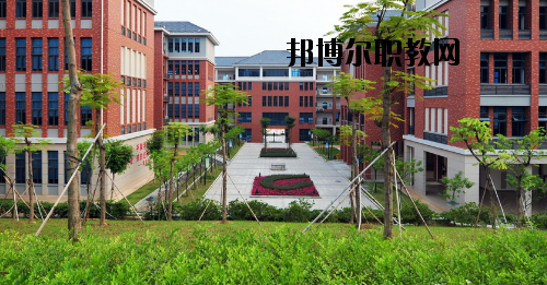 東莞輕工業(yè)學校2020年報名條件、招生要求、招生對象