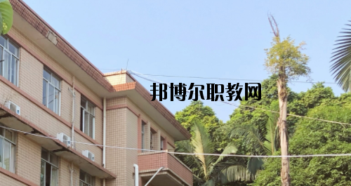 廣西工貿(mào)職業(yè)技術(shù)學(xué)校怎么樣、好不好
