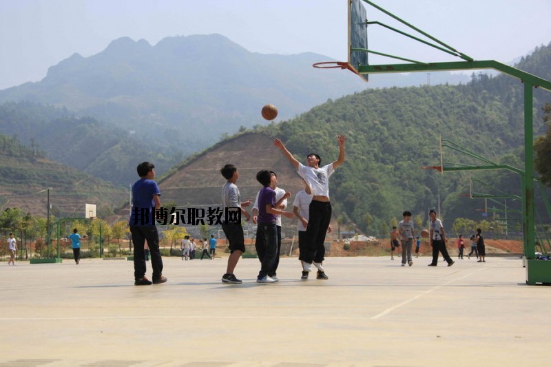 麻栗坡縣民族職業(yè)高級中學怎么樣、好不好