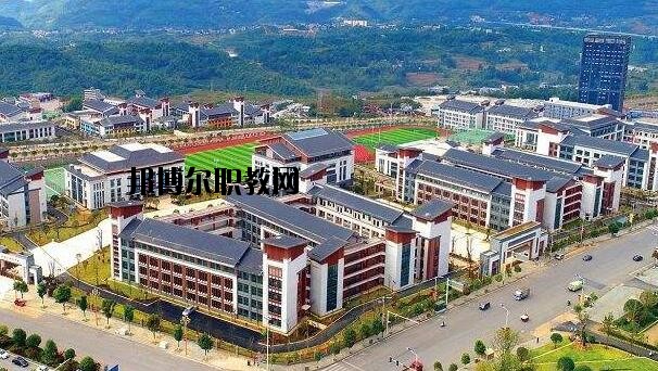 大方綜合職業(yè)技術(shù)學(xué)校2020年報名條件、招生要求、招生對象