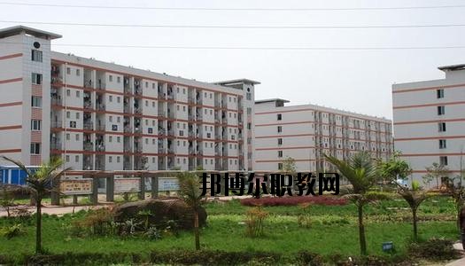 四川機(jī)電技術(shù)學(xué)校2020年報(bào)名條件、招生要求、招生對(duì)象
