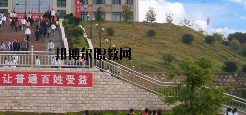 岑溪中等專業(yè)學(xué)校2020年報名條件、招生要求、招生對象 