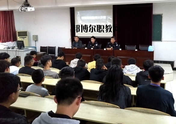 蘇州托普信息職業(yè)技術(shù)學(xué)院怎么樣、好不好