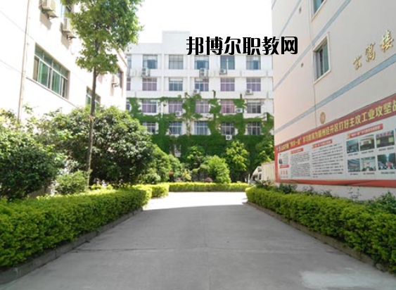 贛州光華職業(yè)技術(shù)學(xué)校2020年報(bào)名條件、招生要求、招生對象