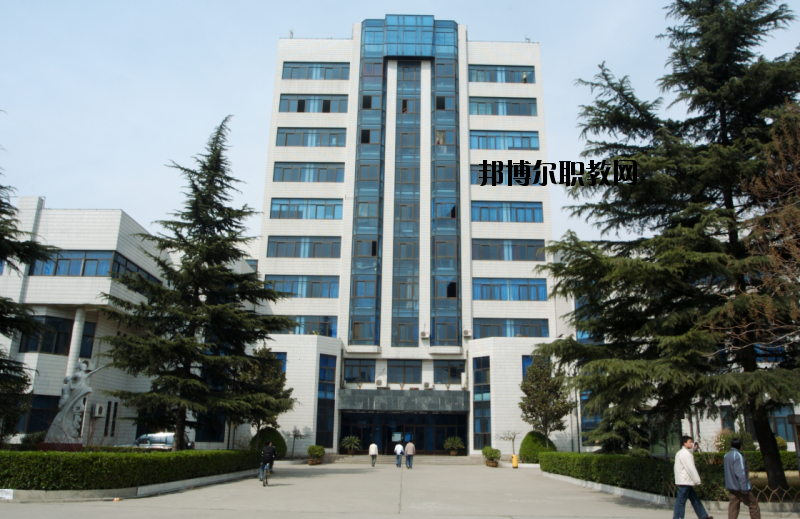 鄭州工業(yè)貿(mào)易學(xué)校怎么樣、好不好