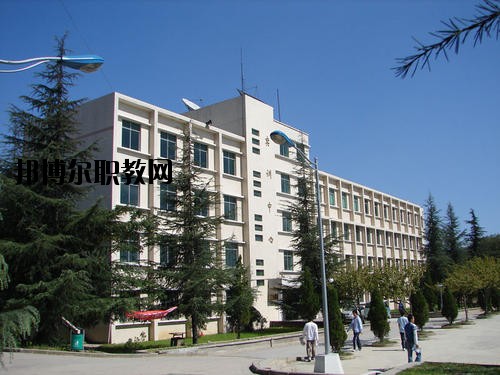 清鎮(zhèn)市衛(wèi)生職業(yè)技術學校2020年報名條件、招生要求、招生對象