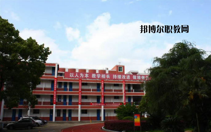 江西建筑工業(yè)學(xué)校2020年報(bào)名條件、招生要求、招生對(duì)象