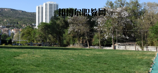 天水岷山技工學(xué)校2020年報(bào)名條件、招生要求、招生對(duì)象
