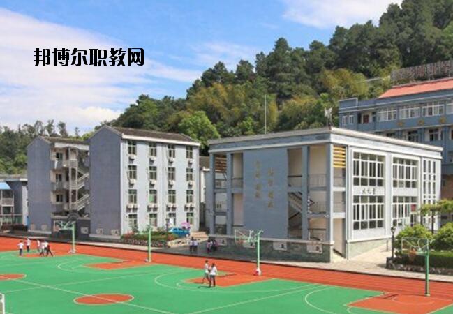 蒼南縣金鄉(xiāng)職業(yè)學校2020年報名條件、招生要求、招生對象