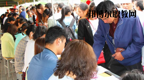 武威涼州區(qū)職業(yè)中等專業(yè)學(xué)校2020年學(xué)費、收費多少