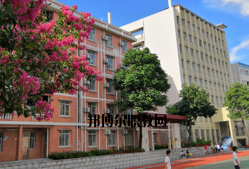 廣東工業(yè)貿(mào)易職業(yè)技術(shù)學(xué)校怎么樣、好不好