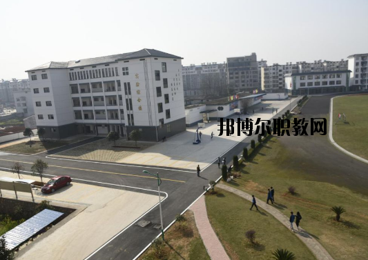 宜豐中等專業(yè)學(xué)校2020年報(bào)名條件、招生要求、招生對象