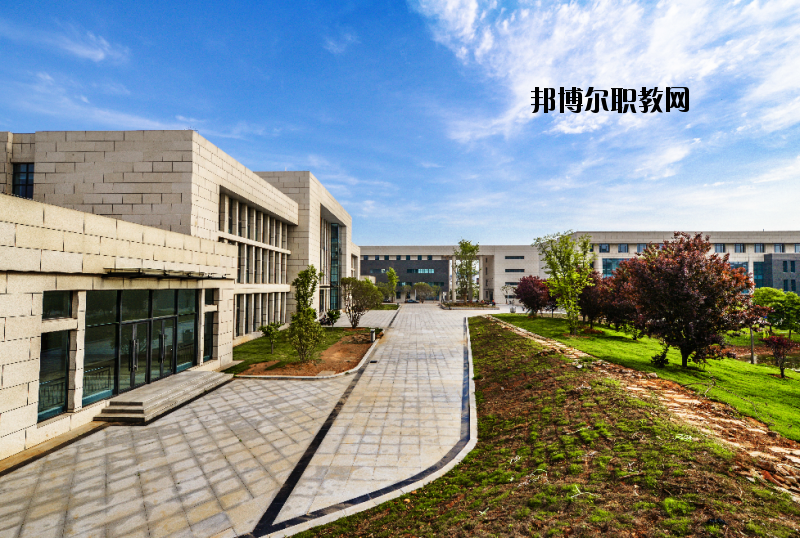 江蘇建筑職業(yè)技術(shù)學(xué)院2020年報名條件、招生要求、招生對象