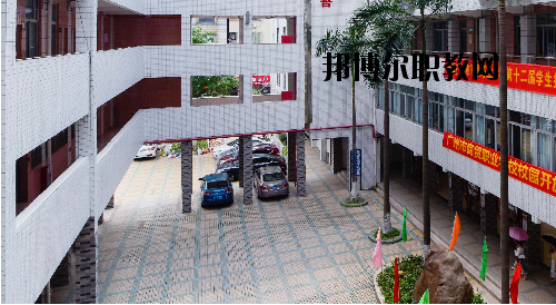 廣州商貿(mào)職業(yè)學(xué)校2020年報(bào)名條件、招生要求、招生對(duì)象