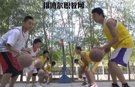 張掖體育運動學(xué)校2020年學(xué)費、收費多少