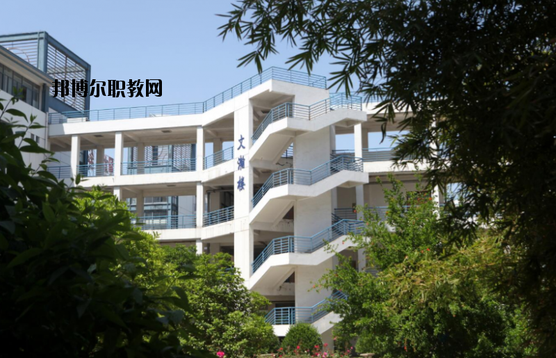 江蘇財(cái)經(jīng)職業(yè)技術(shù)學(xué)院2020年報(bào)名條件、招生要求、招生對象