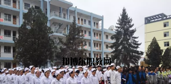 定西理工中專學(xué)校2020年學(xué)費、收費多少