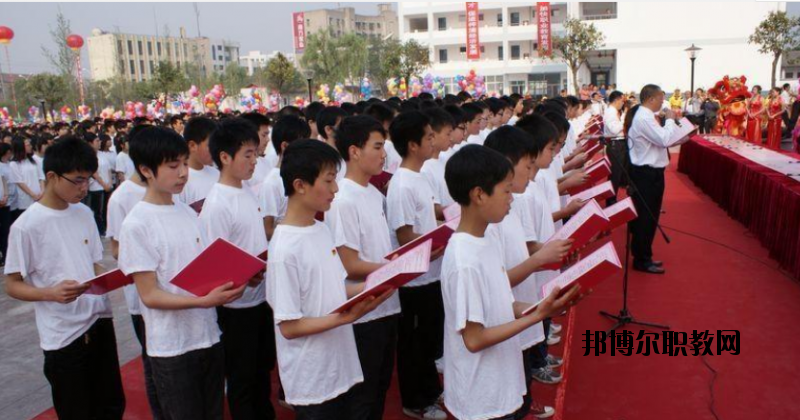 梓潼七一高級(jí)職業(yè)中學(xué)校2020年報(bào)名條件、招生要求、招生對(duì)象