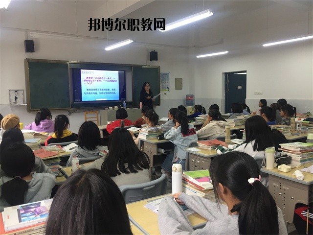 江西景德鎮(zhèn)機(jī)電工程學(xué)校2020年報(bào)名條件、招生要求、招生對象 