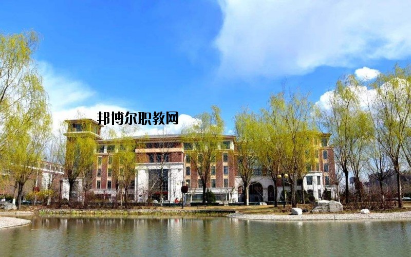 京山衛(wèi)生學(xué)校2020年報名條件、招生要求、招生對象