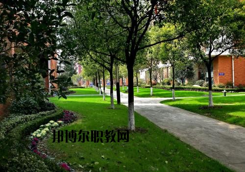 京山衛(wèi)生學(xué)校怎么樣、好不好