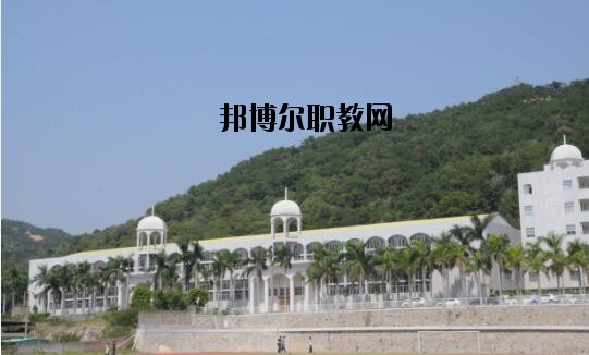 汕頭高級(jí)技工學(xué)校2020年招生辦聯(lián)系電話(huà)