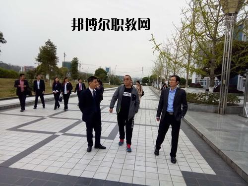 南充應(yīng)用技術(shù)職業(yè)學校2020年報名條件、招生要求、招生對象